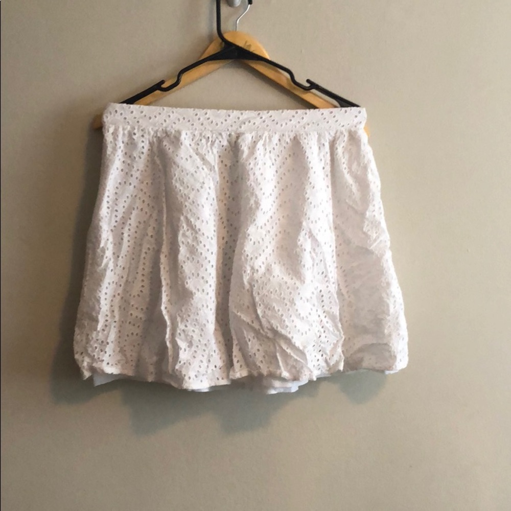 White lace skirt